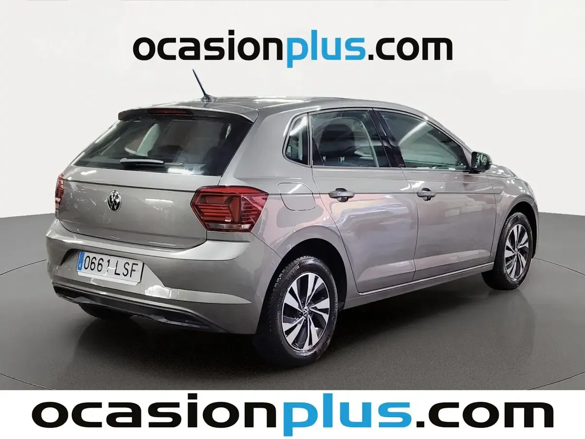 Usado VW Polo Advance 95 CV (69 kW) 2021 Gris Utilitario