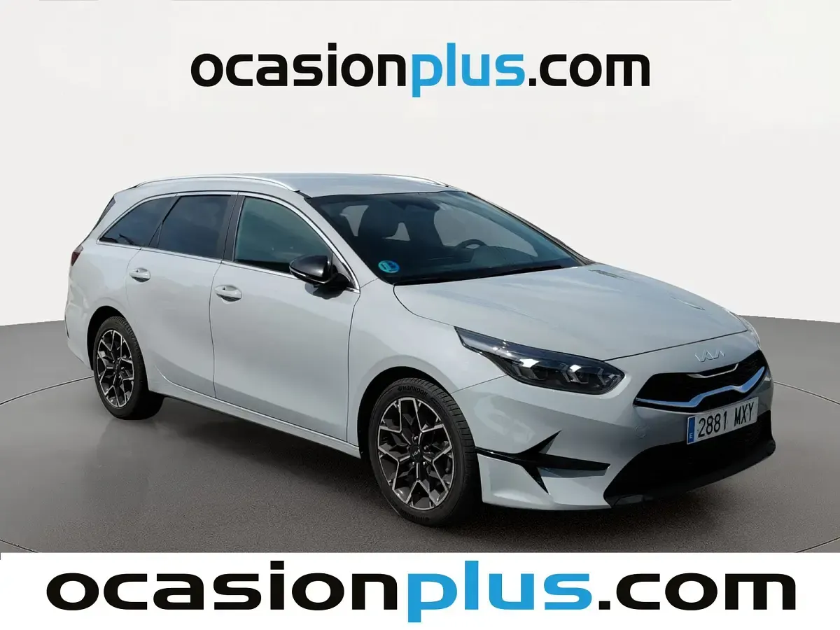 Używany Kia Ceed Style 100 KM (73 kW) 2025 Szary Hatchback