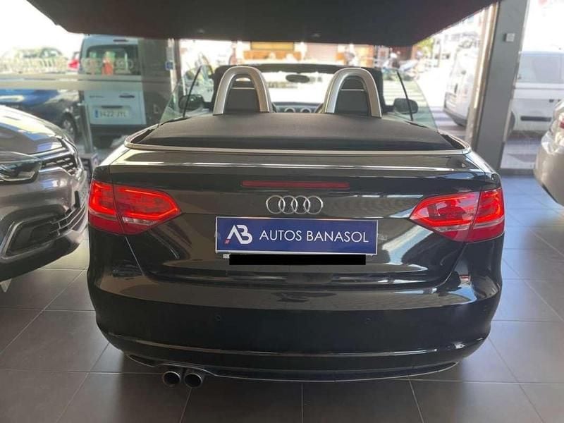 Usado Audi A3 Cabriolet Attraction 140 CV (102 kW) 2013 Negro Descapotable