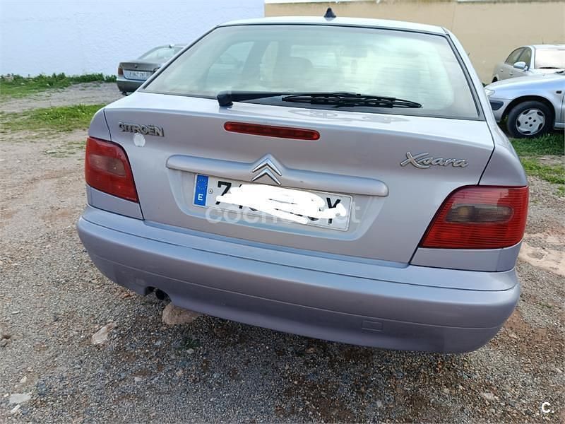 Usado Citroën Xsara 71 CV (52 kW) 2002 Gris / plata Berlina
