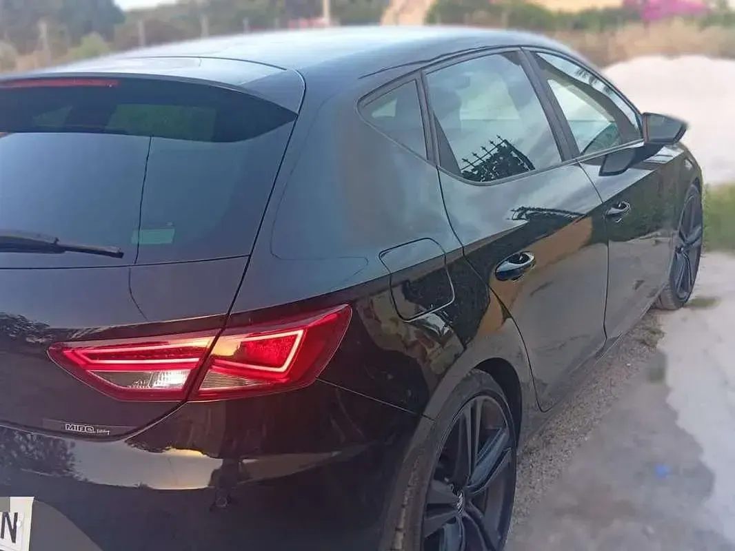 Usado Seat Leon ST CUPRA 290 CV (213 kW) 2016 Negro Familiar