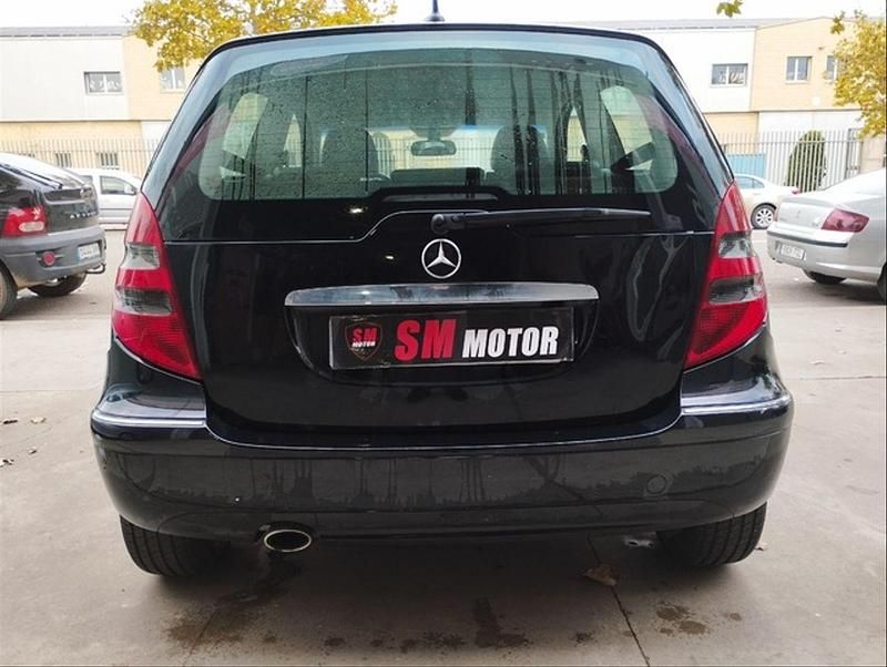 Usado Mercedes A150 Avantgarde 95 CV (69 kW) 2007 Negro Berlina