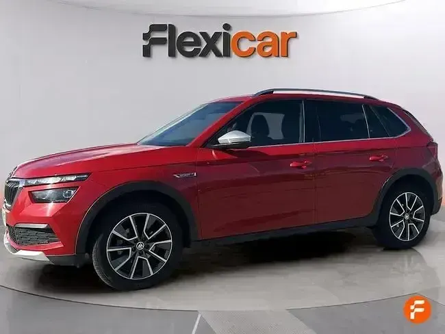 Usado Skoda Kamiq Active 110 HP (80 kW) 2022 Vermelho SUV