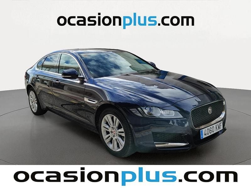 Usado Jaguar XF Prestige 180 CV (132 kW) 2019 Azul Berlina