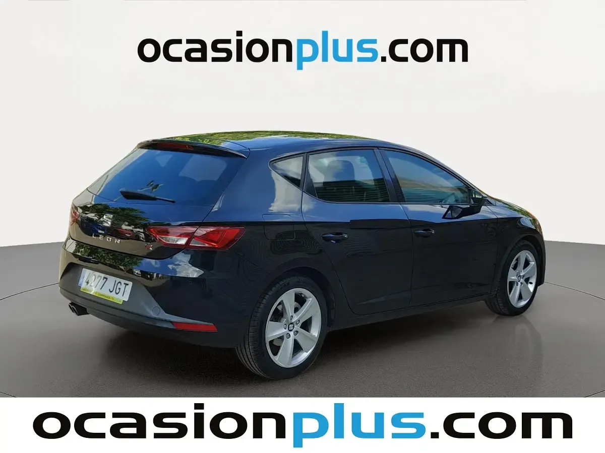 Usado Seat Leon FR 150 CV (110 kW) 2015 Negro Utilitario