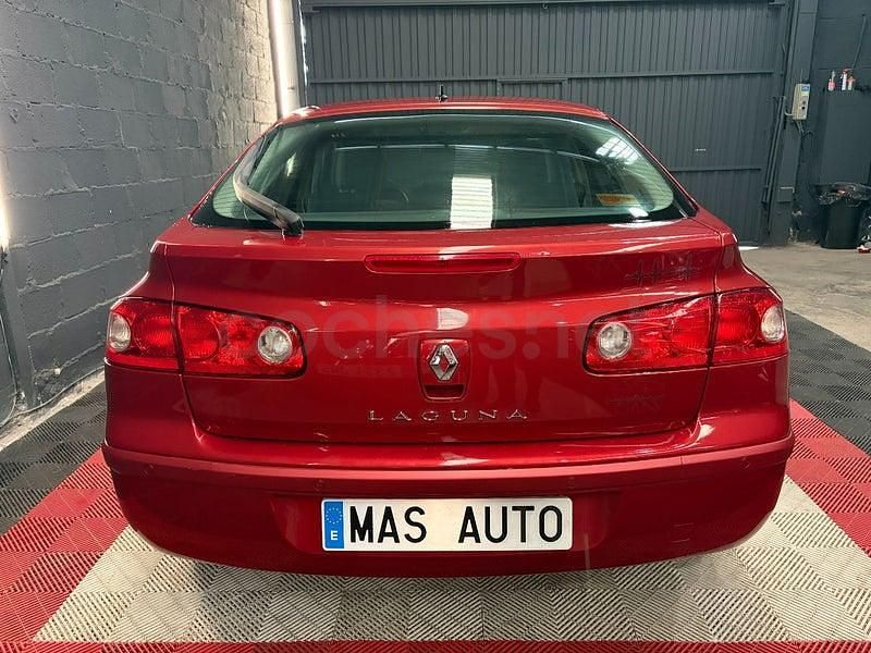 Usado Renault Laguna III Privilege 150 CV (110 kW) 2007 Granate Berlina