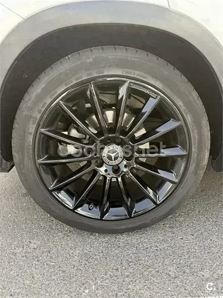 Usado Mercedes GLA180 122 CV (89 kW) 2019 Blanco SUV