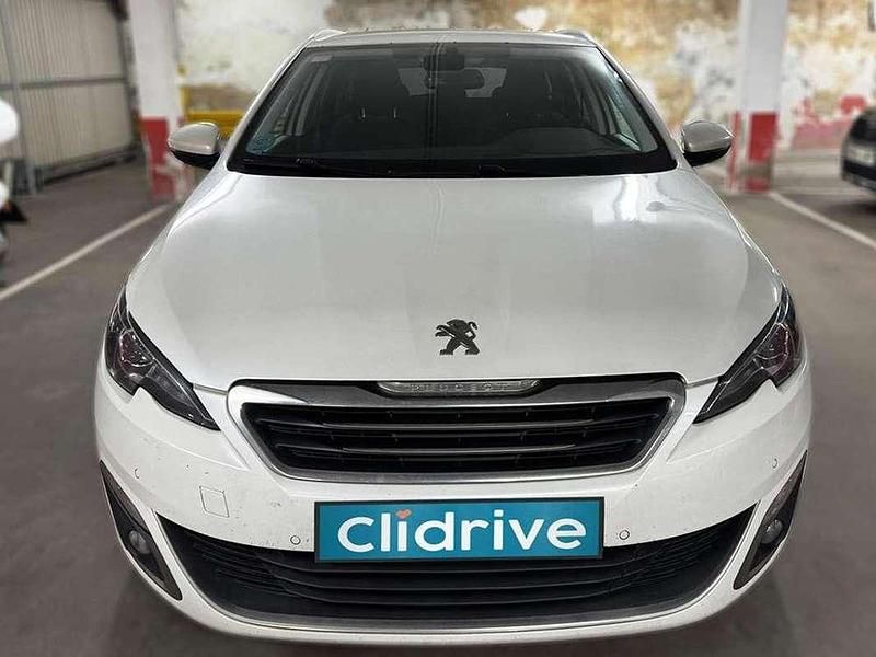 Usado Peugeot 308 Allure 131 CV (96 kW) 2016 Blanco Utilitario