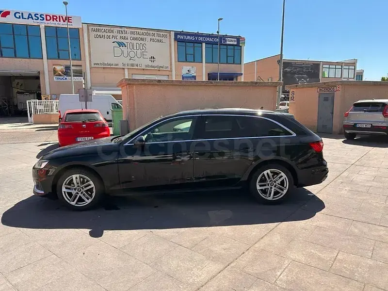 Usado Audi A4 Advanced Plus 163 CV (119 kW) 2022 Negro Familiar