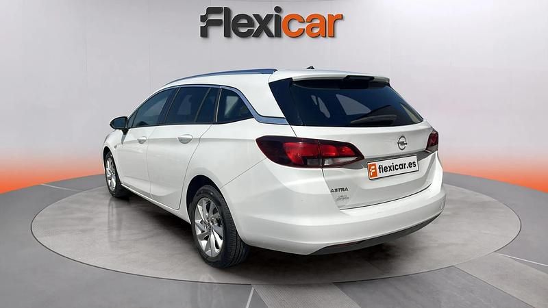 Usado Opel Astra Elegance 122 CV (89 kW) 2019 Blanco Berlina