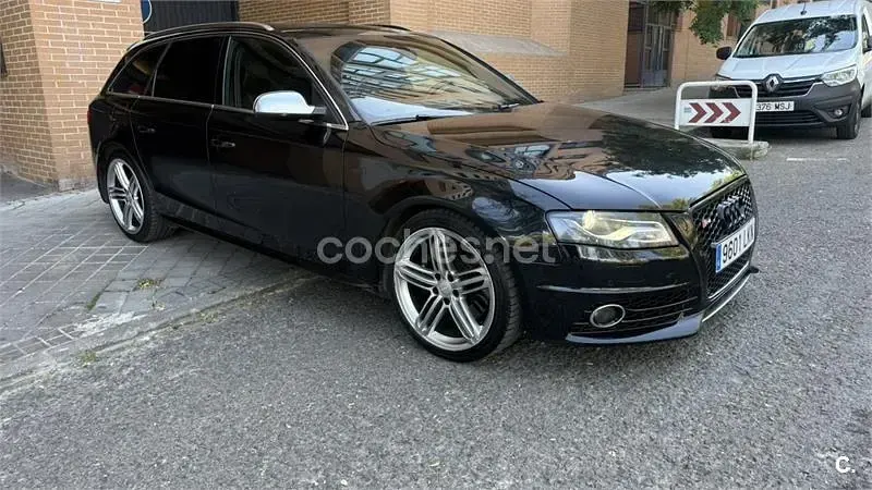 Usado Audi S4 333 CV (244 kW) 2010 Negro Familiar