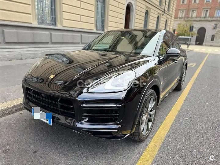 Negro Usado 2021 Porsche Cayenne Turbo GT SUV | 89.900 € - Imagen 1/4