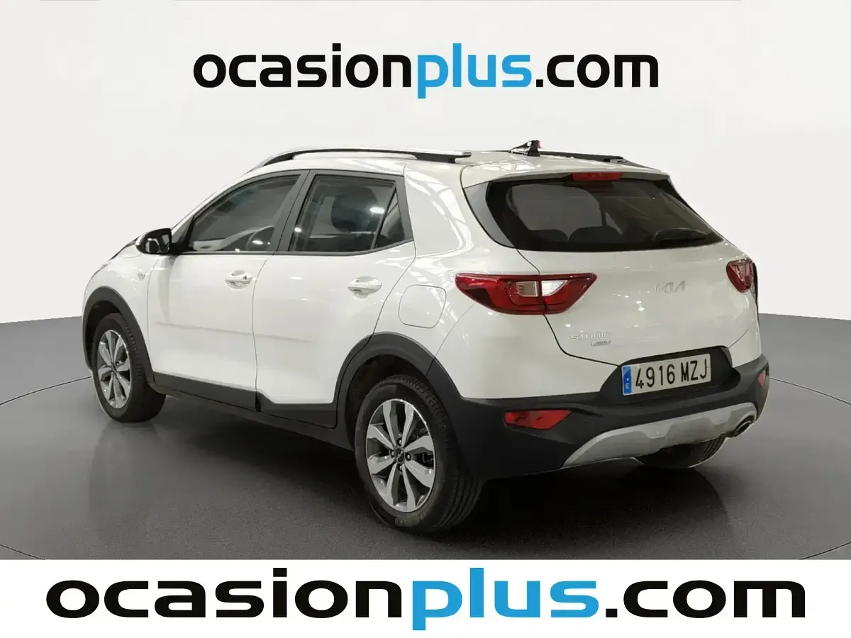 Usado Kia Stonic 100 CV (73 kW) 2025 Blanco SUV