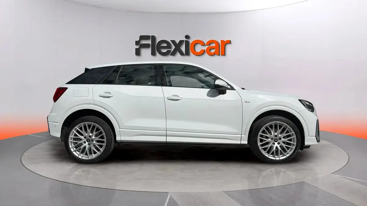 Usado Audi Q2 S-Line 150 CV (110 kW) 2024 Blanco SUV