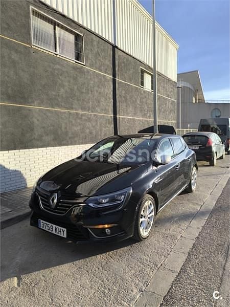 Usado Renault Mégane IV Zen 110 CV (80 kW) 2018 Negro Berlina