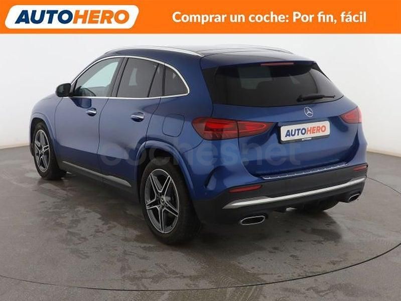 Usado Mercedes GLA200 AMG line 150 CV (110 kW) 2024 Azul SUV