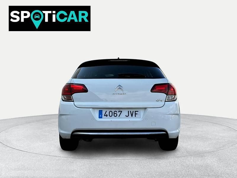 Usado Citroën C4 Live 99 CV (72 kW) 2016 Blanco Berlina