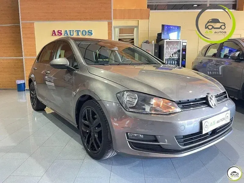 Usado VW Golf VII Advance 150 CV (110 kW) 2014 Gris Berlina