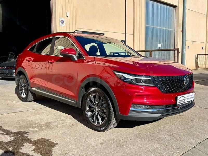 Usado DFSK Fengon 136 CV (100 kW) 2023 Rojo SUV