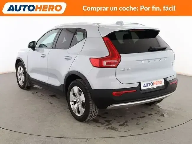 Käytetty Volvo XC40 Business Edition 190 HP (139 kW) 2019 Harmaa Katumaasturi