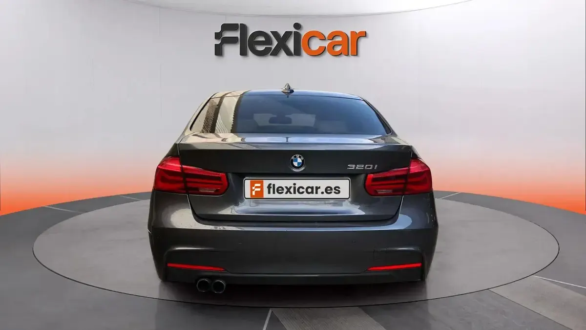 Usado BMW 320 184 CV (135 kW) 2015 Gris Berlina