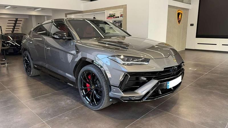 Gris Usado 2024 Lamborghini Urus SUV | 335.000 € (Caro) - Imagen 1/4