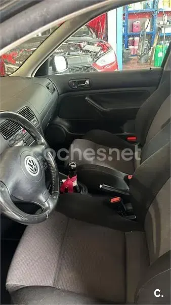 Usado VW Golf IV Advance 110 CV (80 kW) 2001 Azul Berlina