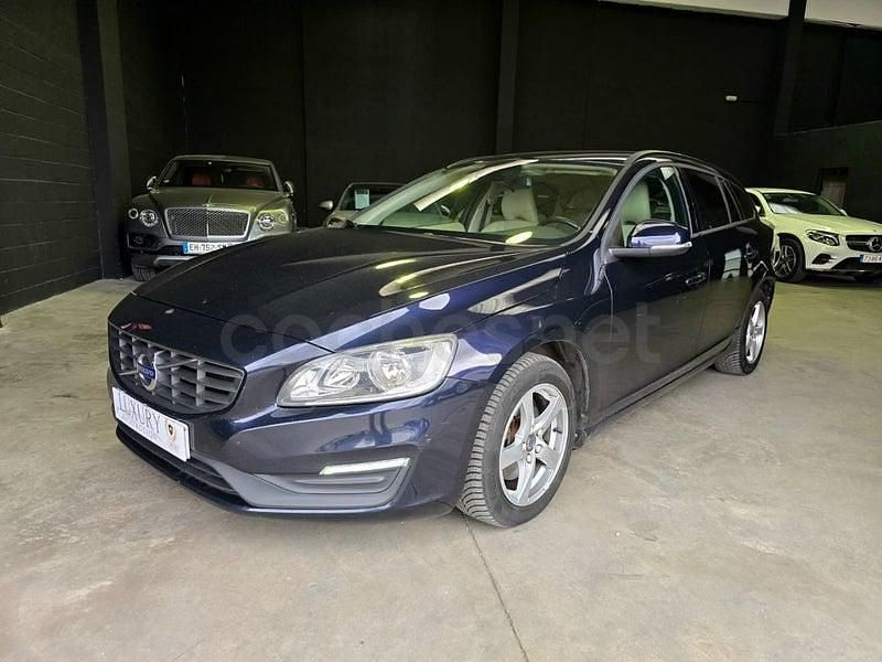Usado Volvo V60 Summum 120 CV (88 kW) 2015 Azul Familiar