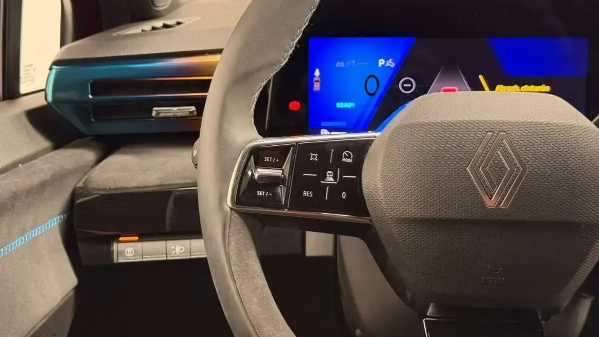 Usado Renault Clio Esprit Alpine 159 CV (116 kW) 2025 Rojo Utilitario