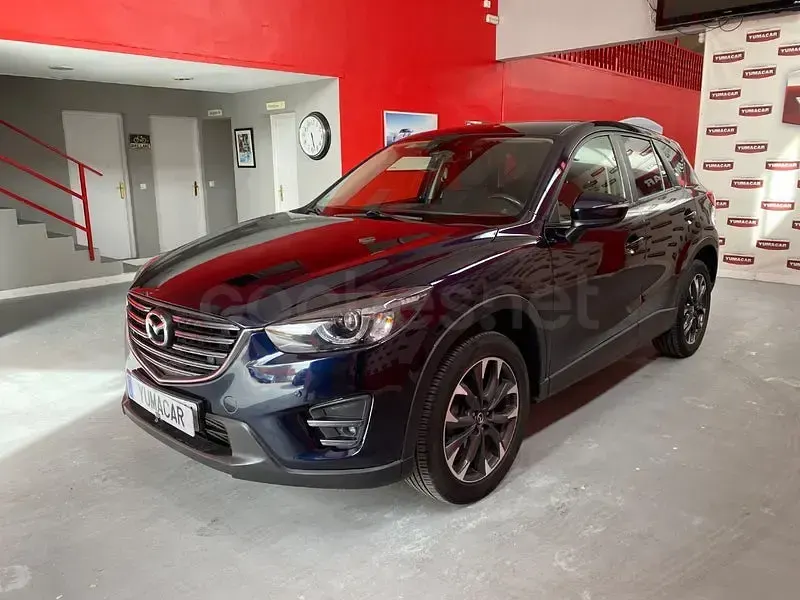 Käytetty Mazda CX-5 Luxury 150 HP (110 kW) 2016 Sininen Katumaasturi