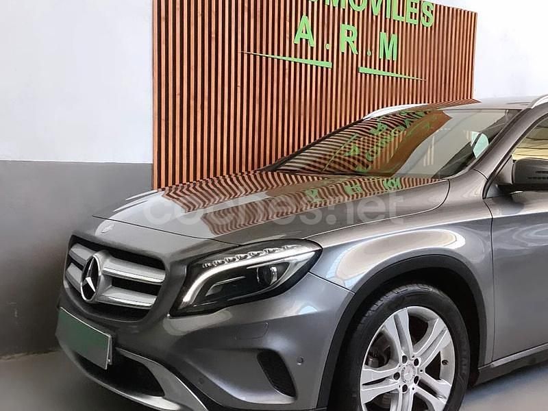 Usado Mercedes GLA200 Urban 136 CV (100 kW) 2017 Gris / plata SUV