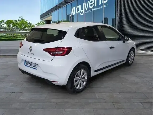 Usado Renault Clio Business 85 CV (62 kW) 2021 Blanco Utilitario