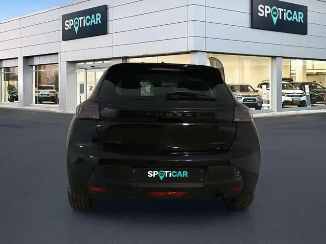 Usado Peugeot 208 Style 101 CV (74 kW) 2025 Negro Utilitario