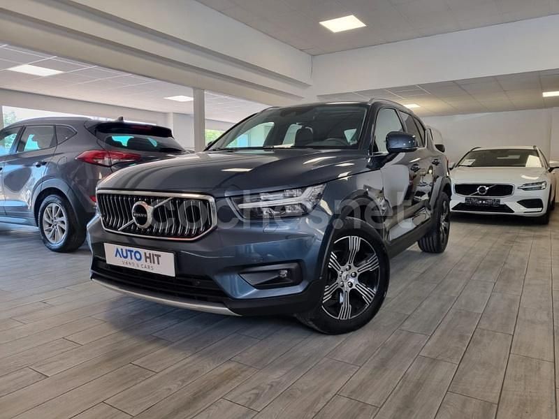 Azul Usado 2020 Volvo XC40 Momentum SUV | 24.499 € (Precio justo) - Imagen 1/4