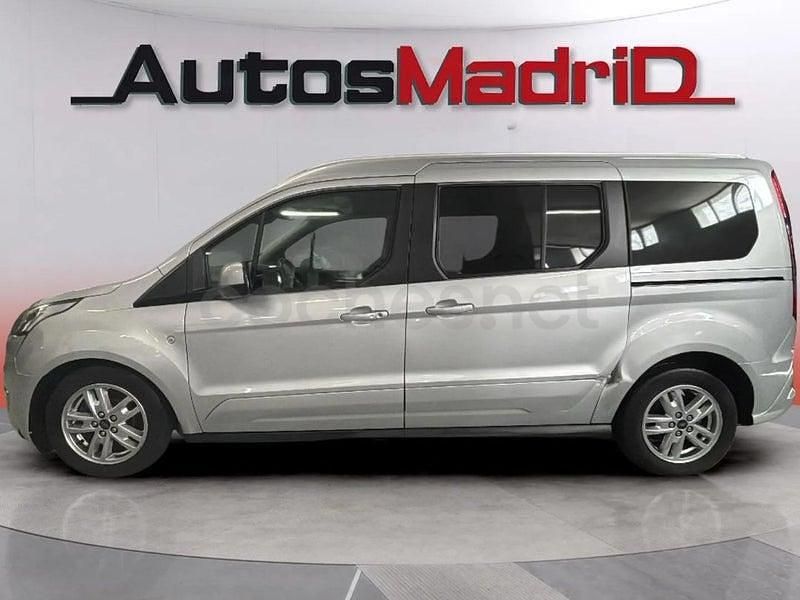 Usado Ford Tourneo Connect Titanium 120 CV (88 kW) 2018 Gris / plata Monovolumen
