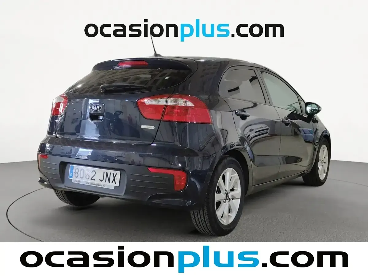 Usado Kia Rio 84 CV (61 kW) 2016 Azul Utilitario