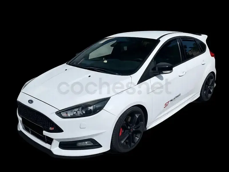 Begagnad Ford Focus ST 185 HK (136 kW) 2015 Vit Sedan