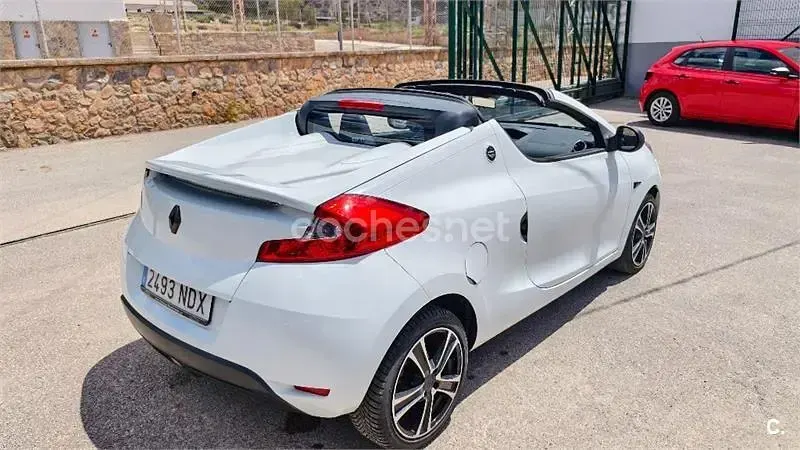 Usado Renault Wind Dynamique 100 CV (73 kW) 2011 Blanco Coupe