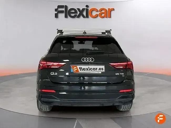 Usado Audi Q3 150 CV (110 kW) 2021 Negro SUV