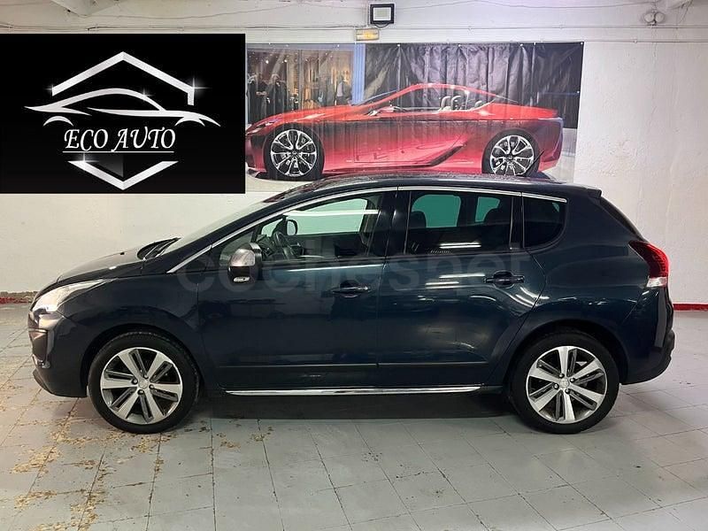 Usado Peugeot 3008 Allure 120 CV (88 kW) 2015 Azul Familiar