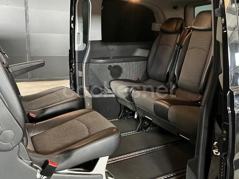 Usado Mercedes Viano Avantgarde 224 CV (164 kW) 2011 Negro Monovolumen