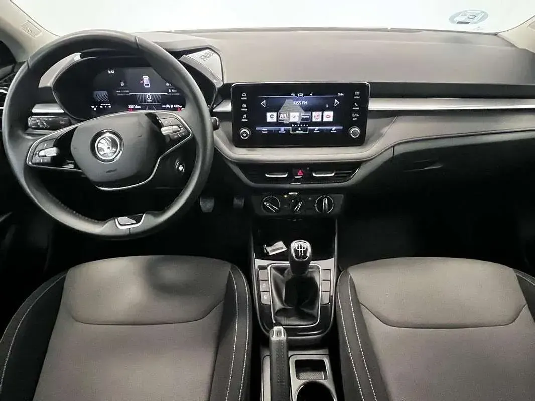 Usado Skoda Fabia 95 CV (69 kW) 2025 Blanco Utilitario