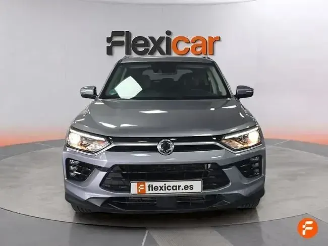 Usado SsangYong Korando 149 CV (109 kW) 2024 Gris SUV