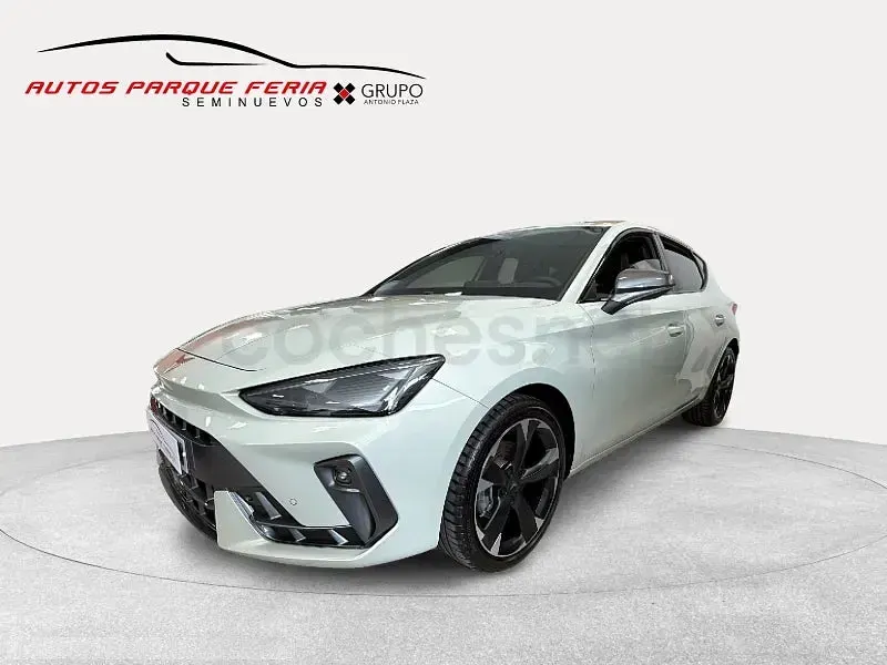 Usado Cupra Leon 150 CV (110 kW) 2025 Blanco Berlina