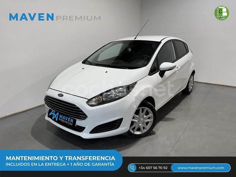 Blanco Usado 2014 Ford Fiesta Trend Utilitario | 6899 € (Caro) - Imagen 1/4