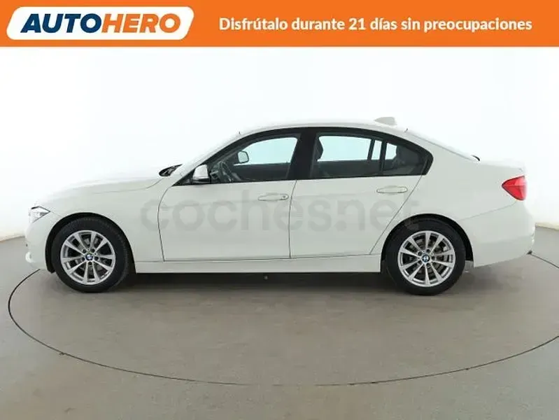 Usado BMW 318 Sport Line 150 CV (110 kW) 2017 Blanco Berlina