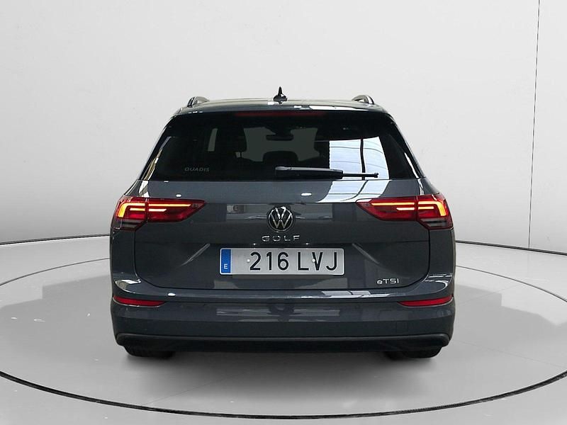 Usado VW Golf VIII Life 110 CV (80 kW) 2021 Negro