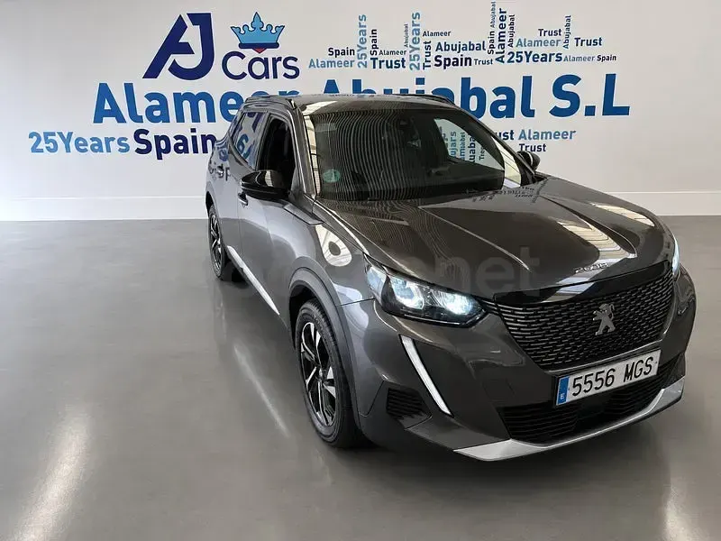 Usado Peugeot 2008 Allure 130 CV (95 kW) 2023 Negro SUV