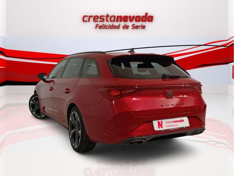 Usado Cupra Leon 150 CV (110 kW) 2023 Rojo Coupe