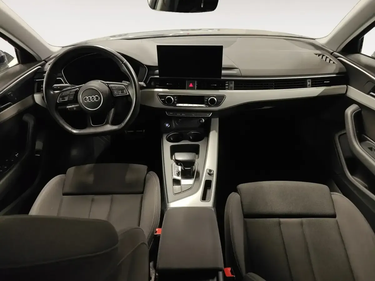 Usado Audi A4 S-Line 163 CV (119 kW) 2020 Azul Berlina